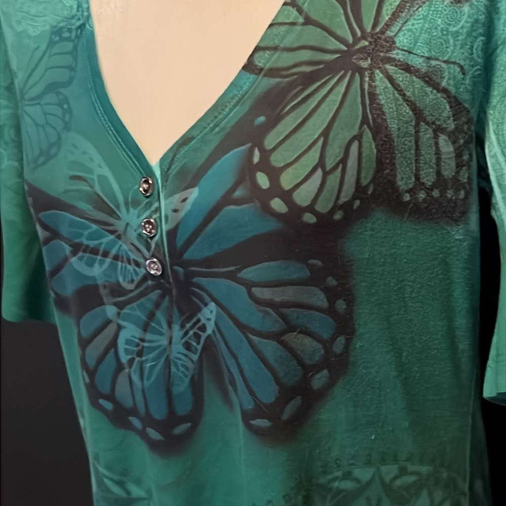 Appropriate Behavior Butterfly Top - Picture 16 of 16